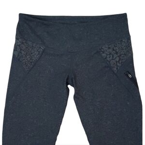 VIMMIA~Woman Size S~ Black Capri Leggings Stretch.